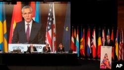 Генеральний секретар НАТО Єнс Столтенберґ виступає на 68 Парламентській асамблеї НАТО, Мадрид, 21 листопада 2022 року (AP Photo/Andrea Comas)