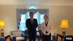 台湾民众党主席柯文哲在华盛顿访问时拜会台湾驻美代表萧美琴(2023年4月21日,美国之音锺辰芳拍摄)