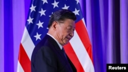 资料照:中国国家主席习近平2023年11月15日在旧金山出席美国商界主办的晚宴并发表讲话。
