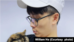 JER仔也带着他心爱的宠物猫离开香港。 (图片来源:JER仔Instagram 账号)