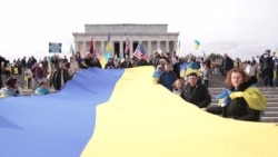 "Ми не маємо права стомлюватися" — активісти на мітингу у Вашингтоні. Відео "Ми не маємо права стомлюватися" — активісти на мітингу у Вашингтоні. Відео