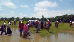 စစ်ကောင်စီ စစ်ဆင်ရေးကြောင့် ညောင်လေးပင်မှာ ဒေသခံထောင်ချီတိမ်းရှောင်
 စစ်ကောင်စီ စစ်ဆင်ရေးကြောင့် ညောင်လေးပင်မှာ ဒေသခံထောင်ချီတိမ်းရှောင်