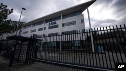 全球最重要的半导体设备生产商--荷兰公司阿斯麦(ASML)总部外景。