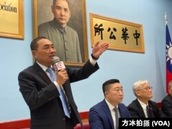 台湾总统大选国民党参选人侯友宜周五(9月15日)拜访纽约中华公所并致辞。(方冰拍摄)