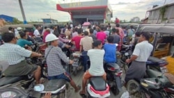 စစ်ကောင်စီ ပိတ်ဆို့ထားမှုကြောင့် ရခိုင်မှာ ကုန်ဈေးနှုန်းတွေ အဆမတန်တက် စစ်ကောင်စီ ပိတ်ဆို့ထားမှုကြောင့် ရခိုင်မှာ ကုန်ဈေးနှုန်းတွေ အဆမတန်တက်
