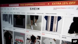 资料照:纽约一个电脑上显示的中国电商平台Shein的网站。(2023年6月23日)