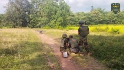 ဖာပွန် ကမမောင်းမြို့ ထွေ/အုပ်ရုံး ဒရုန်းနဲ့တိုက်ခိုက်ခံရ
 ဖာပွန် ကမမောင်းမြို့ ထွေ/အုပ်ရုံး ဒရုန်းနဲ့တိုက်ခိုက်ခံရ