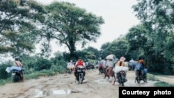 စစ်ကောင်စီ စစ်ကြောင်းကြောင့် ခင်ဦးမြို့မှာ ဒေသခံ(၈၀၀၀)ကျော် ထွက်ပြေးတိမ်းရှောင်နေရ (Photo: ခင်ဦးမြို့နယ် သတင်းမှန်ပြန်ကြားရေး)