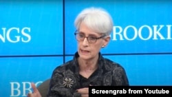 美国副国务卿温迪.谢尔曼2023年2月15日在布鲁金斯学会发表演讲(布鲁金斯学会视频截屏)