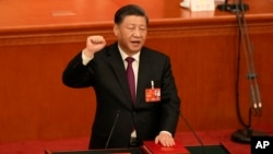 中国领导人习近平宣誓连任中国国家主席。(2023年3月10日)