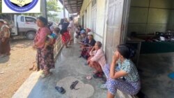 ကလေး−တမူးလမ်း ပိတ်လို့ ကုန်ဈေးနှုန်းနဲ့ သွားလာစရိတ်တွေ အဆမတန်တက်
 ကလေး−တမူးလမ်း ပိတ်လို့ ကုန်ဈေးနှုန်းနဲ့ သွားလာစရိတ်တွေ အဆမတန်တက်