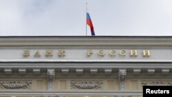 Вже в лютому союзники можуть оголосити план конфіскації майже 300 млрд доларів російських активів, заморожених на Заході, пише NYT.