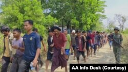 လက်နက်ချအညံ့ခံသည့် စစ်ကောင်စီတပ်သားများကို ထိန်းသိမ်းထားကြောင်း AA ထုတ်ပြန်ခဲ့ (မတ် ၂၆၊ ၂၀၂၄)