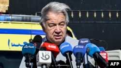 联合国秘书长古特雷斯在加沙拉法口岸的埃及一侧对媒体讲话。(2024年3月23日)