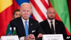 美国总统乔·拜登与北大西洋公约组织(NATO)东翼国家的领导人在华沙举行会晤。(2023年2月22日)