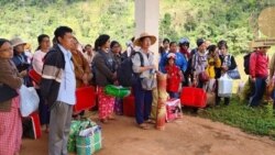 လွိုင်ကော်တက္ကသိုလ် ပါချုပ်နဲ့ ၅ ဦးကို မတရားအသင်းပုဒ်မနဲ့ ကရင်နီအစိုးရ ပြစ်ဒဏ်ချမှတ် လွိုင်ကော်တက္ကသိုလ် ပါချုပ်နဲ့ ၅ ဦးကို မတရားအသင်းပုဒ်မနဲ့ ကရင်နီအစိုးရ ပြစ်ဒဏ်ချမှတ်