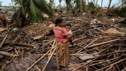ရခိုင်ပြည်နယ်က မုန်တိုင်းသင့် ဒုက္ခသည်စခန်းတွေမှာ အကူအညီတွေ အရေးပေါ်လိုအပ်
 ရခိုင်ပြည်နယ်က မုန်တိုင်းသင့် ဒုက္ခသည်စခန်းတွေမှာ အကူအညီတွေ အရေးပေါ်လိုအပ်