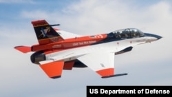 美国F-16战斗机的测试机型X-62A,又称VISTA(图片来源:美国国防部)