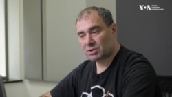 "Хлопки" і "від'ємний наступ." Як ШІ допомагає англомовним глядачам розуміти російську пропаганду. Відео "Хлопки" і "від'ємний наступ." Як ШІ допомагає англомовним глядачам розуміти російську пропаганду. Відео