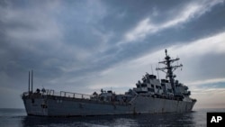 资料图片:美国海军驱逐舰卡尼号(USS Carney)