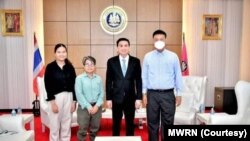 ထိုင်းနိုင်ငံကအလုပ်သမားညွန်ကြားရေးမှူးချုပ်နဲ့ မြန်မာအလုပ်သမားရေးလှုပ်ရှားသူတချို့ တွေ့ဆုံ (မေ ၂၇၊ ၂၀၂၃)