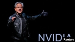 美国芯片业巨头英伟达(NVIDIA)首席执行官黄仁勋在台北的一次演讲活动中讲话。(2024年6月2日)