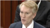 俄克拉荷马州共和党籍联邦参议员詹姆斯·兰克福德(Sen. James Lankford, R-OK)9月27日在美国参议院农业委员会就外国对美国的农业用地投资举行听证会上发言。(视频截图)