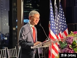 驻纽约台北经文处处长李光章大使在庆祝中华民国112周年国庆酒会上致辞。(方冰拍摄)