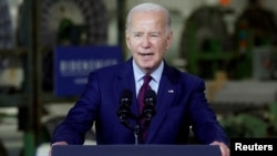 美国总统乔·拜登于2023年7月28日在缅因州奥本发表有关经济的讲话。(资料照片)
