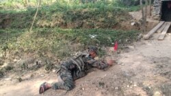 တော်လှန်ရေးအဖွဲ့တွေ သိမ်းပိုက်ထားတဲ့ မိုးဗြဲမြို့မှာ မိုင်းရှင်းလင်းရေးလုပ်နေ တော်လှန်ရေးအဖွဲ့တွေ သိမ်းပိုက်ထားတဲ့ မိုးဗြဲမြို့မှာ မိုင်းရှင်းလင်းရေးလုပ်နေ