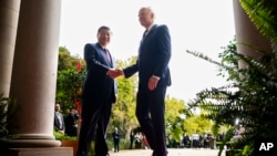 美国总统拜登与中国领导人习近平在加州费罗丽庄园举行双边会谈。(2023年11月15日)