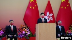 香港特首李家超在庆祝中国国庆的晚宴上讲话。(2022年10月1日)