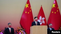 香港特首李家超在庆祝中国国庆的晚宴上讲话。(2022年10月1日)