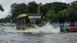 ပြည်နယ်နဲ့တိုင်း နေရာအတော်များများမှာ မိုးများ ရေလျှံနေ
.mp3 ပြည်နယ်နဲ့တိုင်း နေရာအတော်များများမှာ မိုးများ ရေလျှံနေ
.mp3