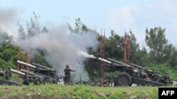 မကြာခင်က တရုတ်စစ်ရေးလေ့ကျင့်မှုကို တုံ့ပြန်တဲ့အနေနဲ့ ထိုင်ဝမ်စစ်သားတွေက Pingtung ခရိုင်ထဲမှာ စစ်ရေးလေ့ကျင့်နေကြစဉ်။ (သြဂုတ် ၉ ၊ ၂၀၂၂)