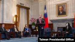 美国前国务卿蓬佩奥在台北会晤台湾总统蔡英文时发表讲话。(2022年3月3日)