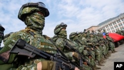 资料照片:台湾士兵在高雄举行抗击中国军队入侵的军演。(2023年1月11日)
