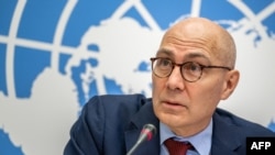 资料照片:联合国人权事务高级专员蒂尔克在日内瓦出席记者会。(2022年12月9日)