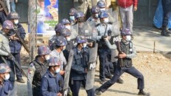 "ဆန္ဒပြပွဲတွေ မတူတဲ့ပုံစံတစ်မျိုးနဲ့ ပြန်ထွက်လာမယ်" - ဆန္ဒပြ CDM ဆရာဝန် "ဆန္ဒပြပွဲတွေ မတူတဲ့ပုံစံတစ်မျိုးနဲ့ ပြန်ထွက်လာမယ်" - ဆန္ဒပြ CDM ဆရာဝန်