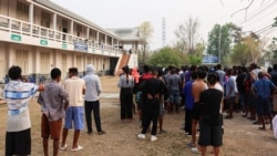 ဘုရားသုံးဆူကနေ နိုင်ငံခြားသားတွေကို DKBA ပြန်ပို့
  ဘုရားသုံးဆူကနေ နိုင်ငံခြားသားတွေကို DKBA ပြန်ပို့