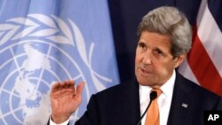美国国务卿克里在维也纳的记者会上(2016年5月17日)