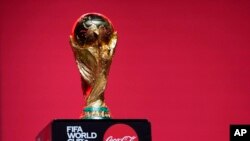 世界杯奖杯在阿联酋展出(2022年5月12日)