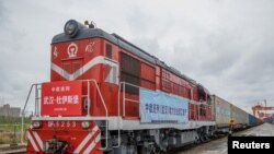 资料照片:前往德国的中欧班列离开中国武汉(2020年3月28日)