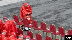 香港荣休主教陈日君(Cardinal Zen)在梵蒂冈出席前教宗的葬礼。(2023年1月5日)