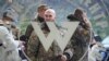 Біля входу до будівлі «Центр ПВК Вагнер» у Санкт Петербурзі 4 листопада 2022 р.