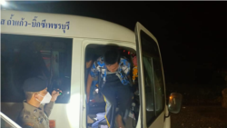 ထိုင်းတောင်ပိုင်းမှာ အထောက်အထားမဲ့ မြန်မာ ၇၀ ကျော် ဖမ်းဆီးခံရ ထိုင်းတောင်ပိုင်းမှာ အထောက်အထားမဲ့ မြန်မာ ၇၀ ကျော် ဖမ်းဆီးခံရ
