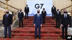 G7 စက်မှုထိပ်သီး ၇ နိုင်ငံ အစည်းအဝေးကို တက်ရောက်လာတဲ့ ဝန်ကြီးများ
