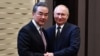 资料照:俄罗斯总统普京2019年5月13日在俄罗斯索契会见时任中国外长王毅。