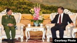 ၂၀၁၆ နိုဝင်ဘလတုန်းက မြန်မာတပ်ချုပ် နဲ့ တရုတ်သမ္မတ တွေ့ဆုံစဉ်