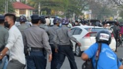 သတင်းသမားတချို့ ဖမ်းဆီးတရားစွဲခံရ သတင်းသမားတချို့ ဖမ်းဆီးတရားစွဲခံရ